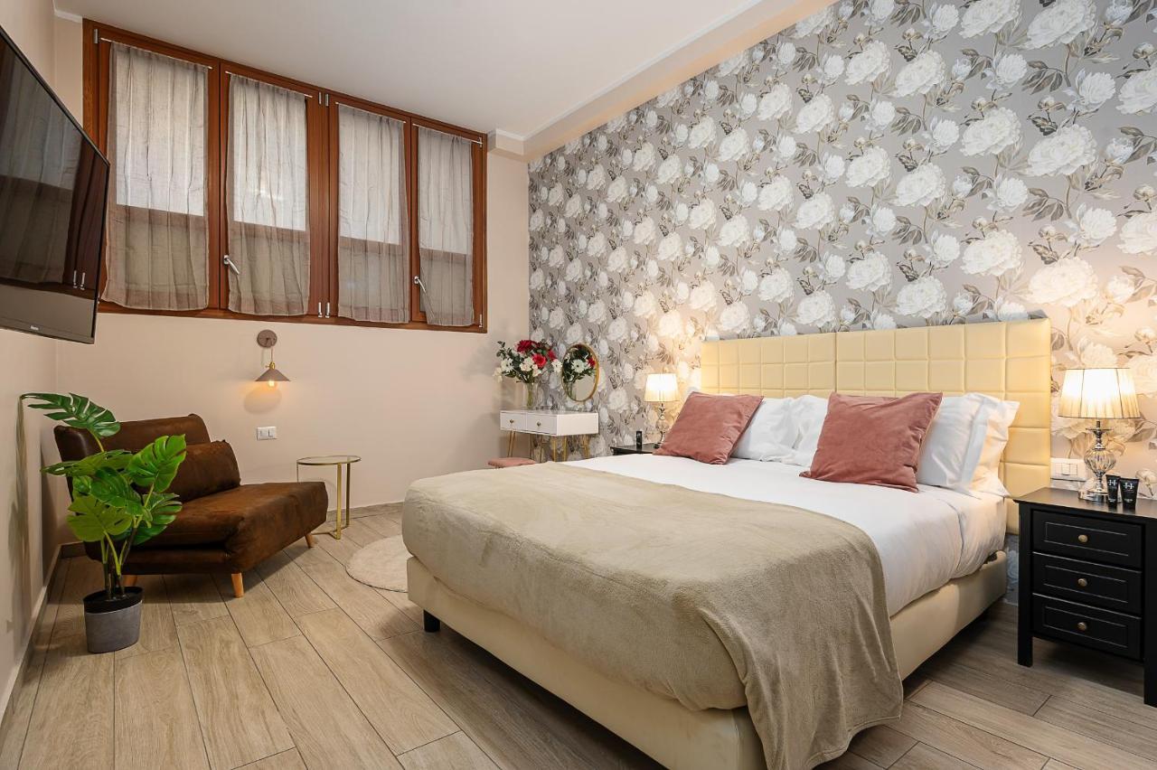 Hemeras Boutique Homes - Design Flat Near Metro Station Милано Екстериор снимка
